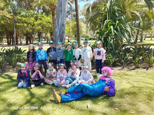 Élèves d’Ajial Jebrane lors d’une sortie scolaire en plein air